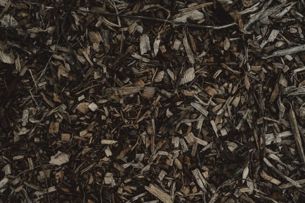 How Long Does Mulch Need to Age and Ways to Speed It Up How Long Does Mulch Need to Age and Ways to Speed It Up